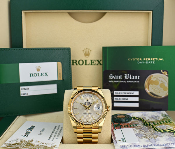 ROLEX 18kt Gold Day Date 40 President Silver Index Dial Model 228238